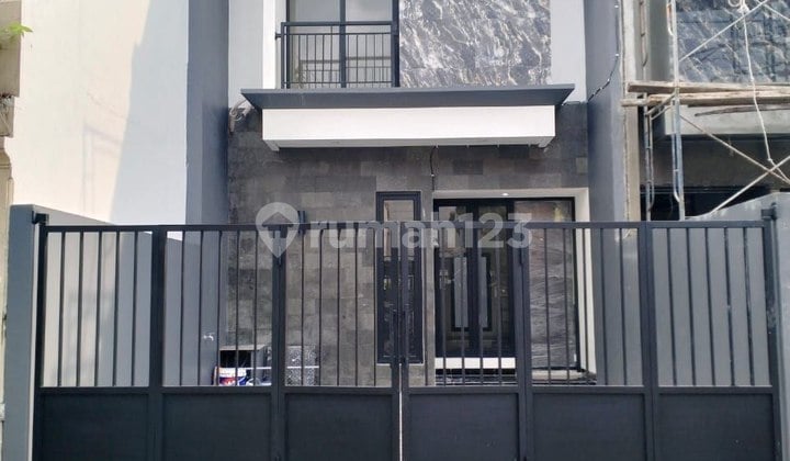 Dijual Rumah Modern Minimalis Baru Rungkut Asri Siap Huni