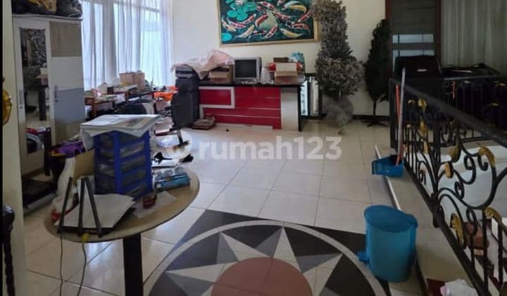 Dijual Rumah Pakuwon City Villa Royal Siap Huni Bagus Terawat