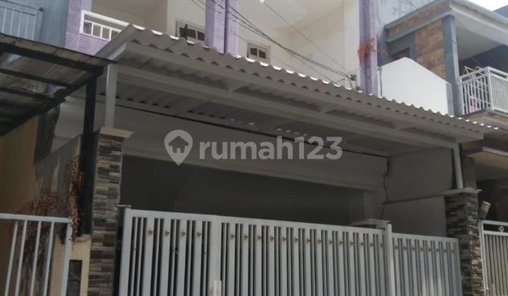 Dijual Rumah Siap Huni Mulyosari Baru 2 Lantai Dijual Rumah Siap Huni Mulyosari Baru 2 Lantai