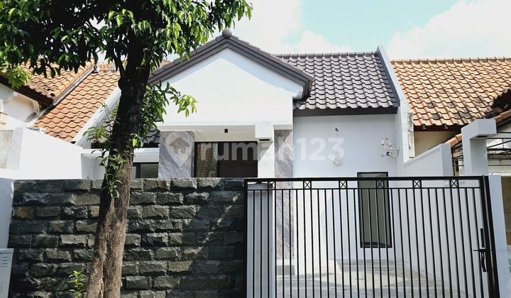 Dijual Rumah Citraland Taman Puspa Raya 2 Lantai Siap Huni Dijual Rumah Citraland Taman Puspa Raya 2 Lantai Siap Huni