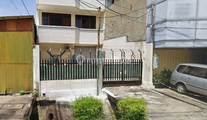 Disewa Ruko Komersial Jalan Kedungsari 3 Lantai Disewa Ruko Komersial Jalan Kedungsari 3 Lantai