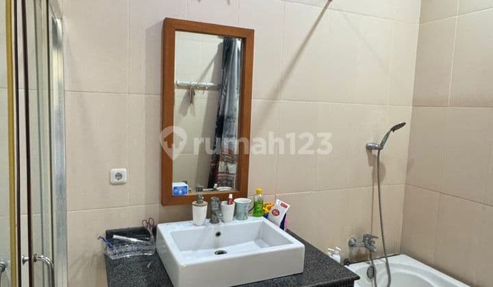 Dijual Rumah Citraland Villa Taman Telaga Semi Furnish