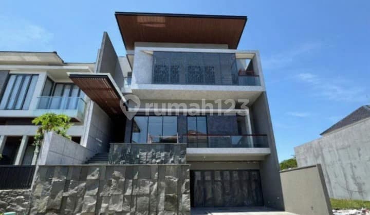 Dijual Rumah Citraland Waterfront 3 Lantai Mewah Siap Huni