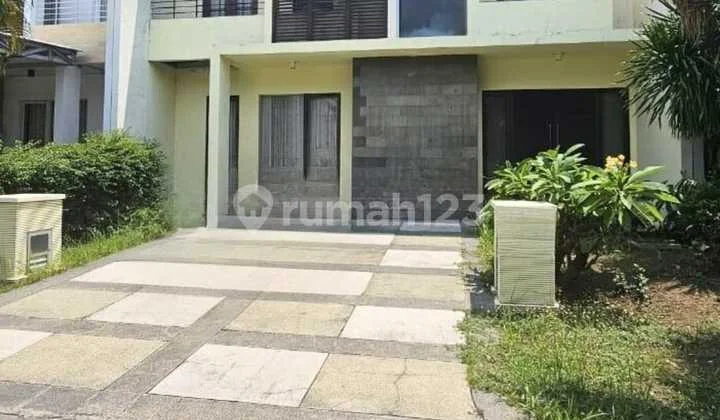 Dijual Rumah Pakuwon Indah Siap Huni Blok Favorit Dijual Rumah Pakuwon Indah Siap Huni Blok Favorit