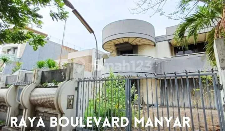 For Sale: Raya Manyar Boulevard House in Commercial Area For Sale: Raya Manyar Boulevard House in Commercial Area