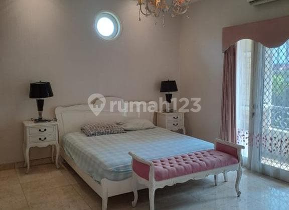 Beautiful Ready-to-Live House Furnished Beverly Golf Garden Lippo Karawaci