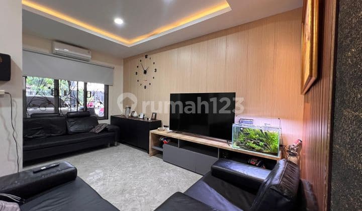 Rumah Cantik Super Rapih & Siap Huni !! Lavender Gading Serpong