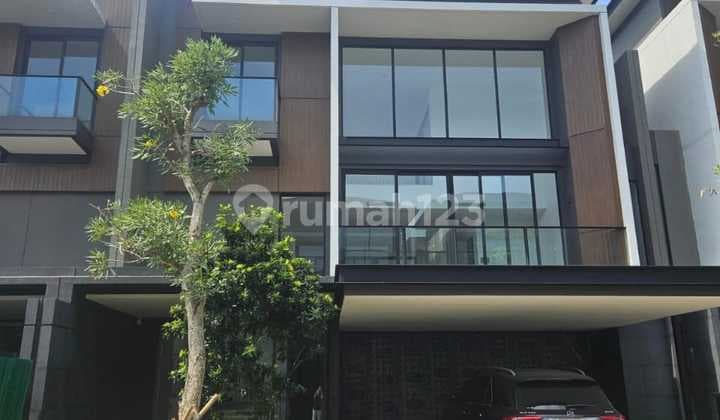 Turun Harga !! Rumah Cluster Lauren, Navapark BSD City
