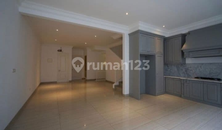 Rumah Mewah 3Lt Kawasan Elite Siap Huni di Cilandak Jakarta