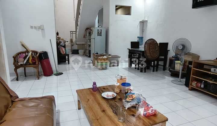 Rumah Bagus Siap Huni Strategis di Cluster Pinus Taman Royal 1