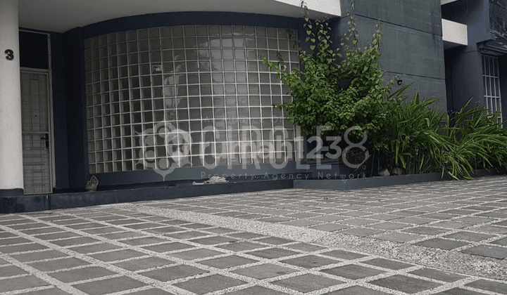 Super Luxury House in Pasirkaliki, Cicendo, Bandung City