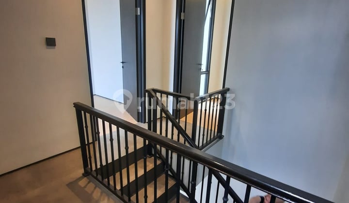 Rumah Baru Siap Huni Lingkungan Asri di Taman Kopo Indah