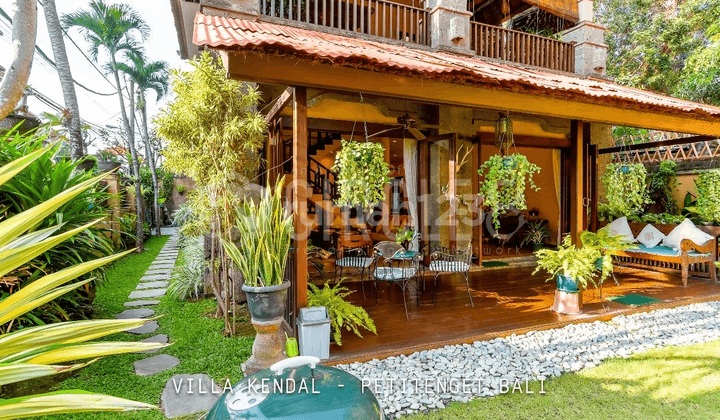 A Super Luxury Comfortable Villa for Sale in Seminyak, Bali