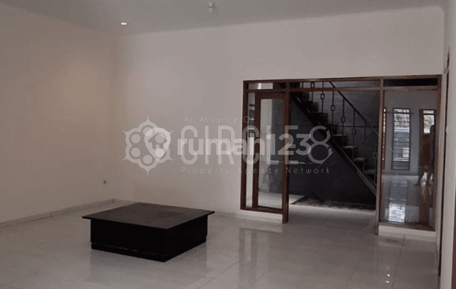 Dijual Rumah Tinggal Siap Huni di Taman Holis Indah 2 Cigondewah Kaler, Bandung Kulon