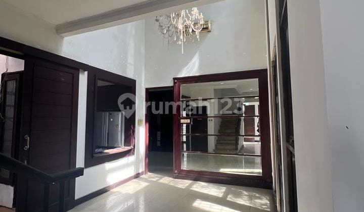 Termurah & Lokasi Strategis! Rumah Cantik Siap Huni di Sektor 9 Bintaro - Bebas Banjir & SHM (Sp 0079)