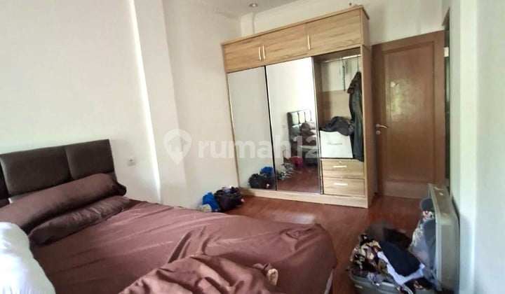 Cheapest! For Rent 3-Storey House Ready to Occupy in Graha Bintaro - Fully Furnished & Many Rooms (Sp 1005)