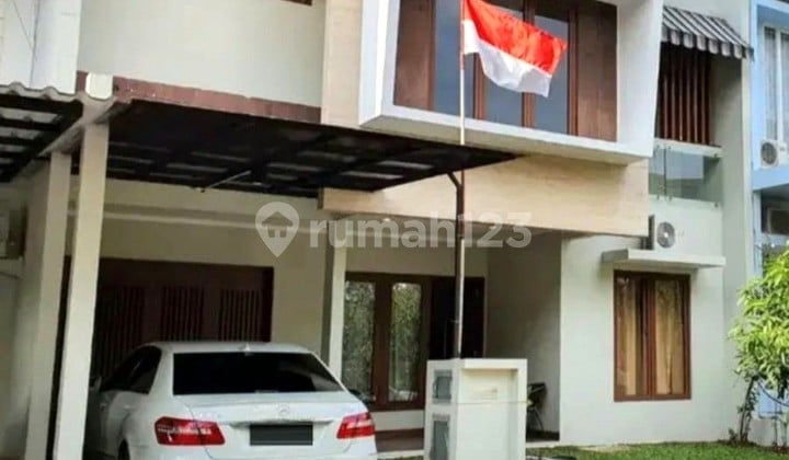 Ready to Occupy & Rarely Available! Beautiful 2-Story House Ready to Occupy & Strategic Location in Emerald Bintaro - Fully Furnished (Sp 1048)
