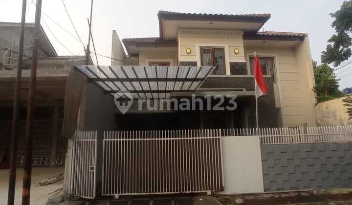 Ready to Occupy & Strategic Location! 2-Story House in Bintaro Sector 9 - Spacious Yard & Already SHM (Sp 0079)