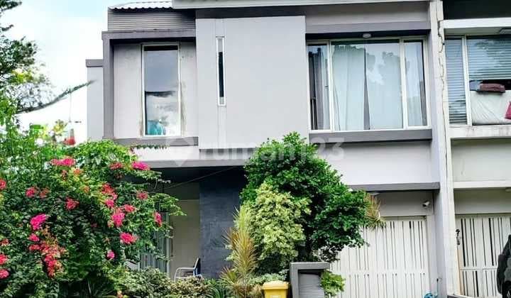 Siap Huni & Lokasi Strategis! Rumah 2 Lantai di Kebayoran Bintaro - Tanah Luas & Surat Sudah SHM (Sp 0154)