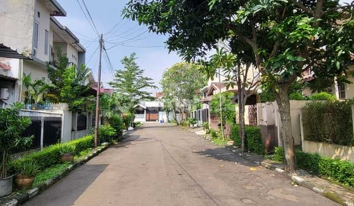 Cheapest & Near School! 1-Story House in Sector 3A Bintaro - Large Land & SHM (Sp 0089)