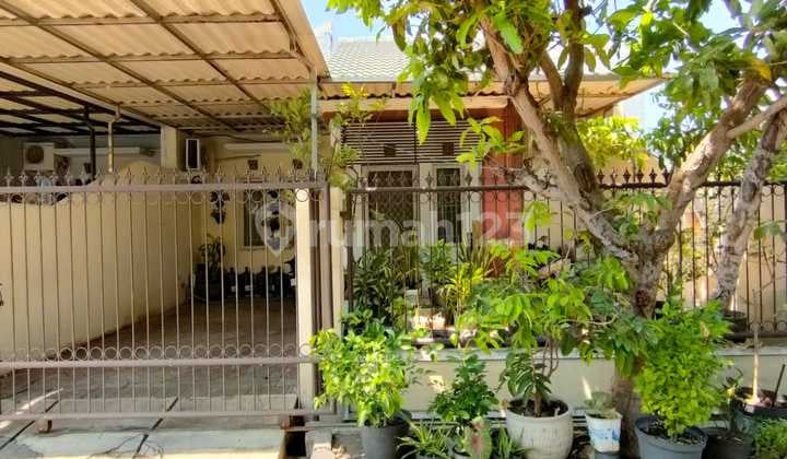 Rumah.hook.dan.straegis Dekat Kampus Ternama.surabaya