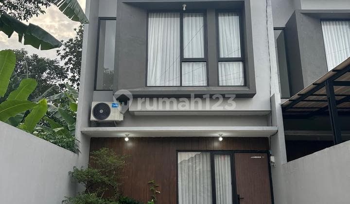 Rumah 2 Lantai Siap Huni di Daerah Jati Luhur, Jati Asih Kota Bekasi