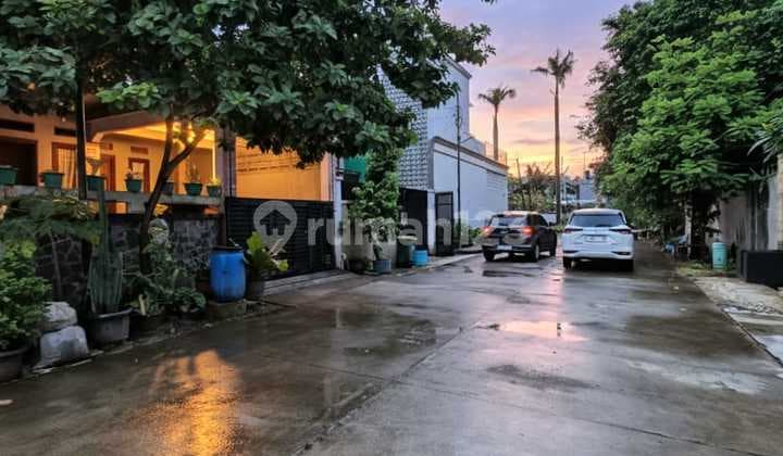 Rumah Second Dalam Komplek One Gate di Pondok Kelapa Jakarta Timur