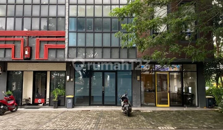 Ruko 3 Lantai Lokasi Strategis dan Nyaman di Jatibening Kota Bekasi