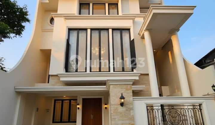 For Sale Luxury House in Strategic Location at Cipete, South Jakarta