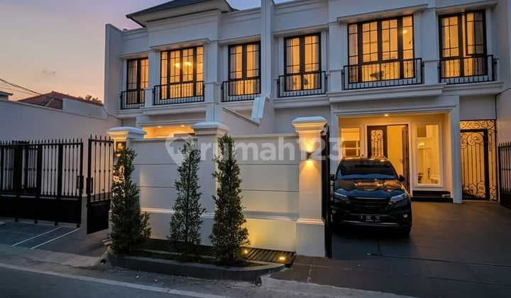 Rumah Baru American Classic di Cempaka Putih Jakarta Pusat