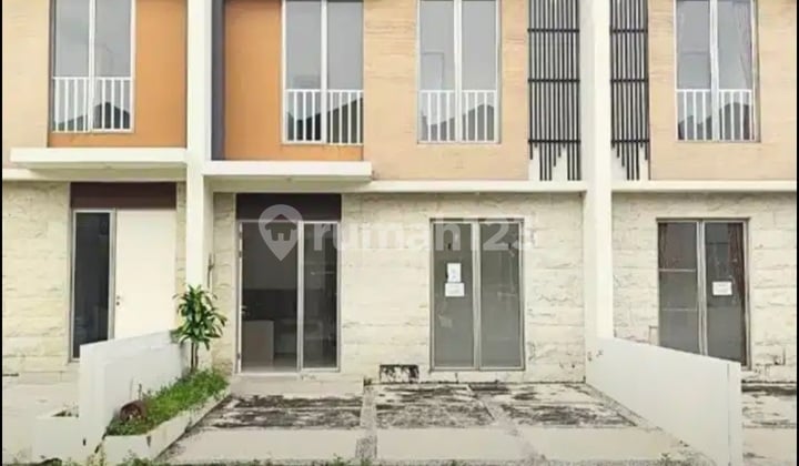 For Sale: A House in Greenland Residence, Garbera Cluster.
