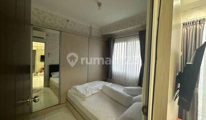 2-Bedroom Furnished Apartment Near West Toll Road and LRT, In the City Center