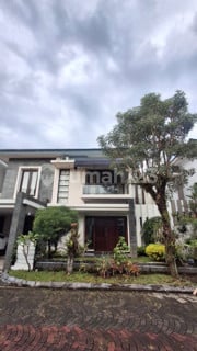Rumah Mewah 2 Lantai Semi Furnish di Perumahan Elit Bale Hinggil.