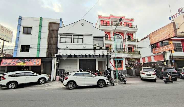 Ruko 2 Lantai di Pusat Keramaian Jl. Prof. Yohannes, Dekat Ugm