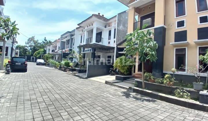 Rumah 2 Lantai Dalam Perum Pondok Permai Yogyakarta