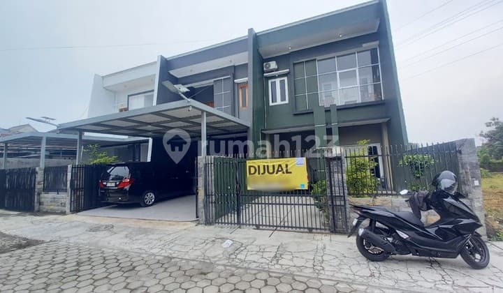 Rumah 2 Lantai Full Furnished Dalam Perum Dekat Ringroad Selatan.