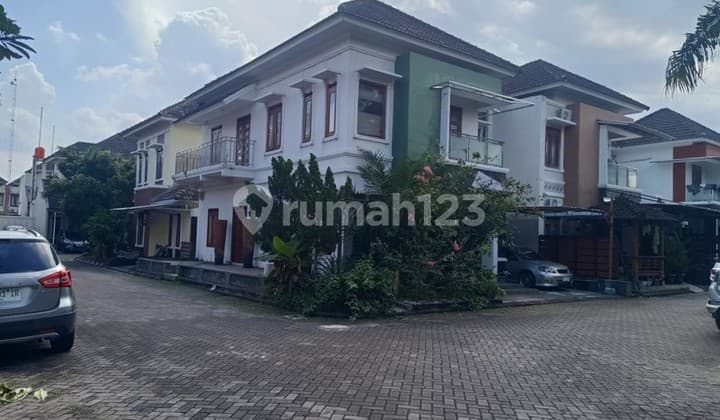 Exclusive House in The Jalimbar Residence Sewon, Bantul - Only 15 Minutes to the City