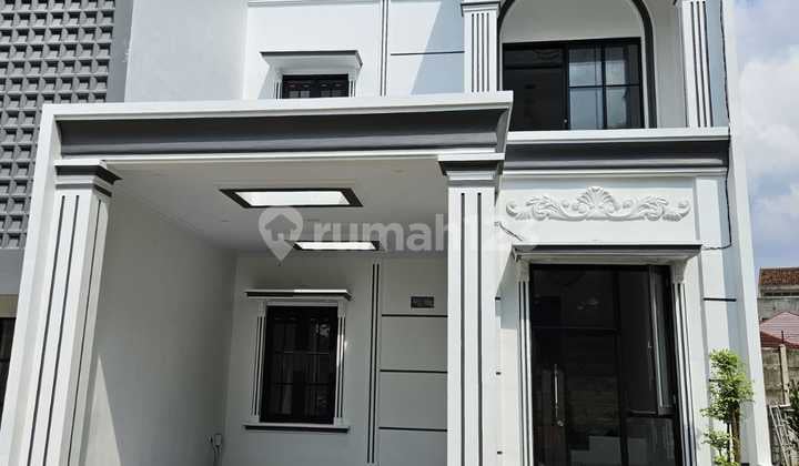 Luxurious House One Gate System Strategic Location