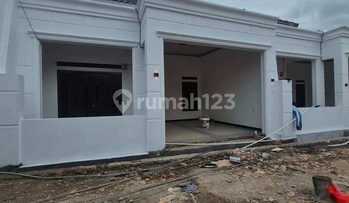 Rumah Mewah One Gate Sistem Lokasi Strategis