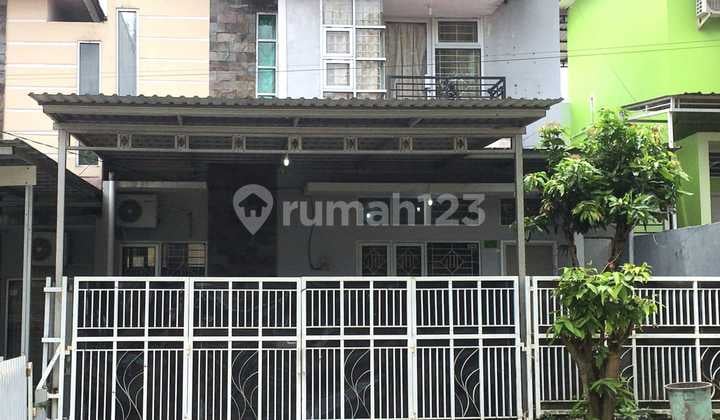 Rumah Exclusive Siap Huni 2 Lantai SHM di Balikpapan Regency