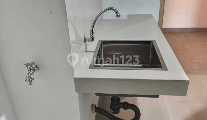 Apartment 1 BR Embarcadero Bintaro Apartment Bagus Unfurnished