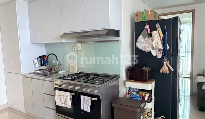 Apartemen Embarcadero 3Br Semi Furnished