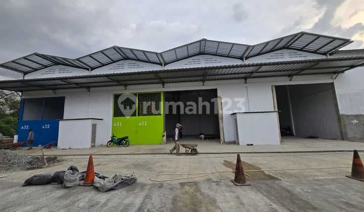 Disewakan Gudang Gandeng 4 Baru di Kawasan Industri Kamal Lama