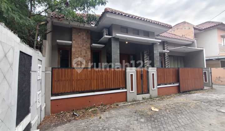 For Sale Modern Tropical House Ready to Occupy, Premium Location Near DIY Police Headquarters