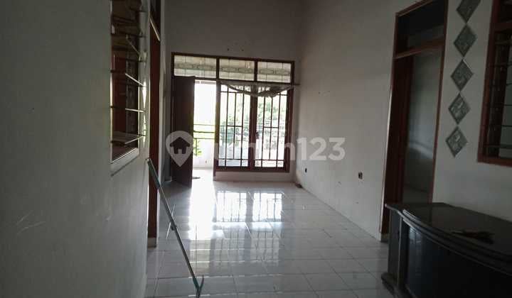Dijual Rumah Huni Nyaman Aman Siap Huni Minimalis Lokasi di Antapani Bandung
