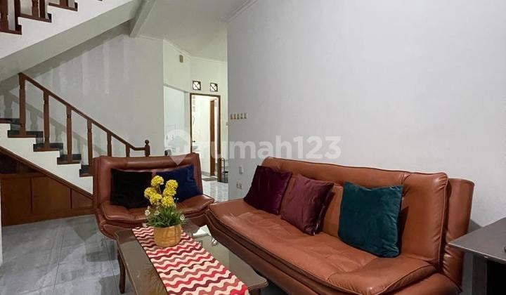 Dijual Rumah 2 Lantai Siap Huni Lokasi Strategis di Bumi Panyileukan Bandung