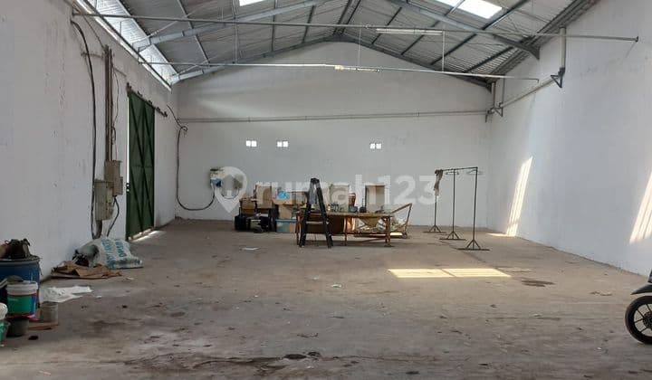 Dijual Gudang Lingkungan Luas Siap Pakai Lokasi di Cibaduyut Bandung