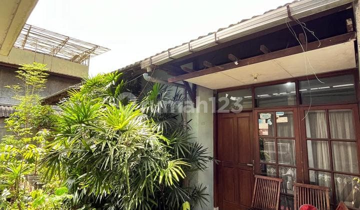 Dijual Rumah + Toko Siap Pakai Lokasi di Mainroad Astana Anyar Bandung