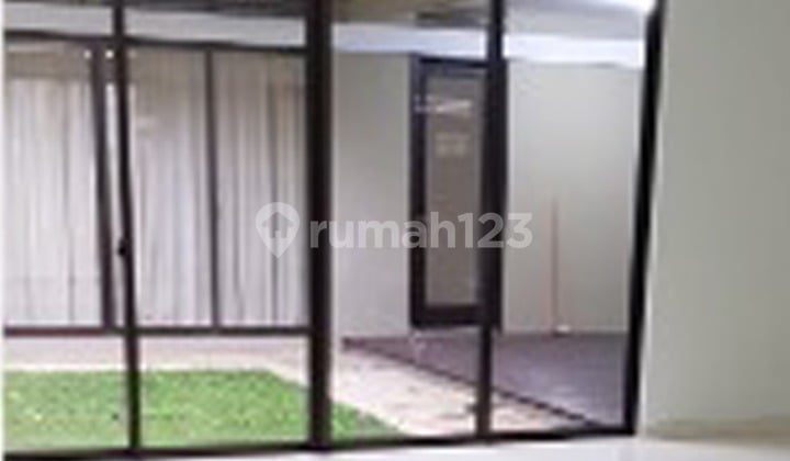 Dijual Rumah Nyaman dan Asri Siap Huni Lokasi di Kota Barun Parahyangan Bandung