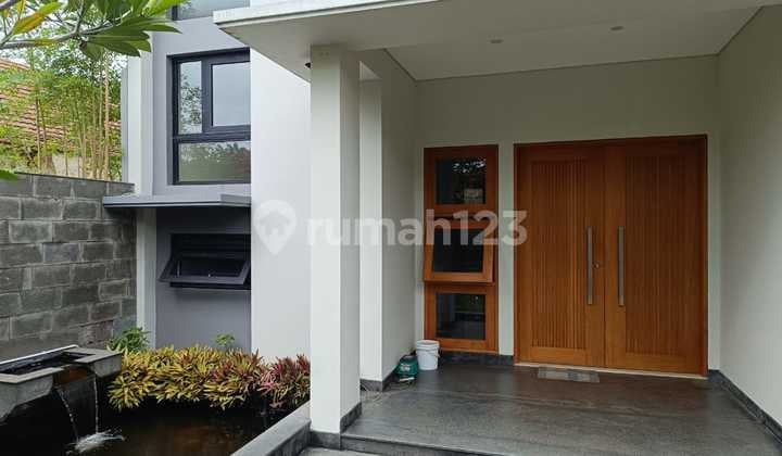 For Sale Luxurious Modern House Ready to Occupancy Location in City Center Gatot Subroto Wing Bandung